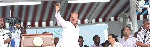  Tout pour la gloire du président Martelly