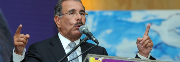 Haïti – République Dominicaine : Danilo Medina consulte ses cadres autour du Plan national de régularisation