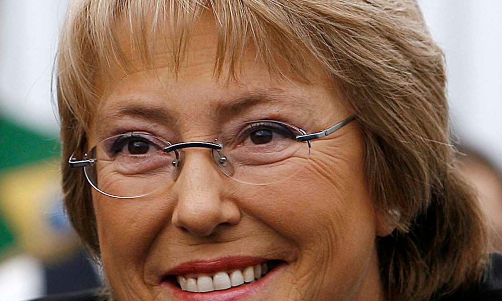 Martelly salue la réélection de Michelle Bachelet au Chili