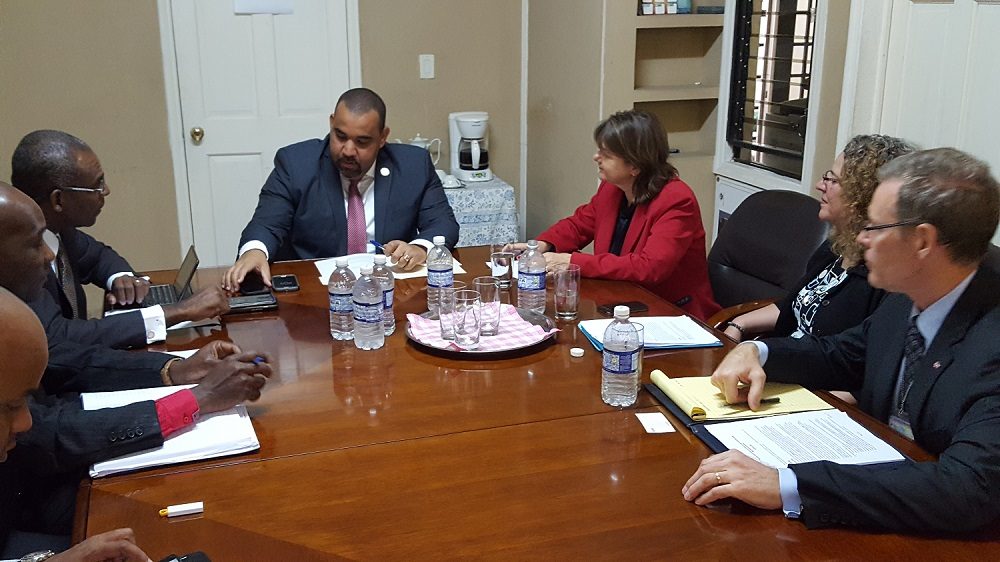  Visite de l’ambassadeure du canada en Haïti au MICT