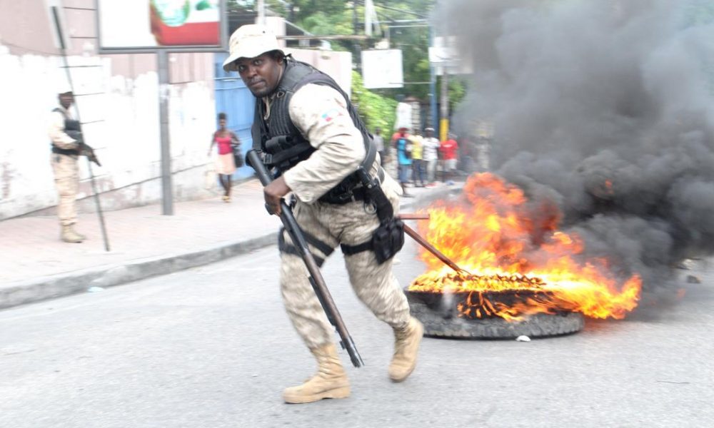  Haïti-budget: violence à Port-au-Prince dans la manifestation